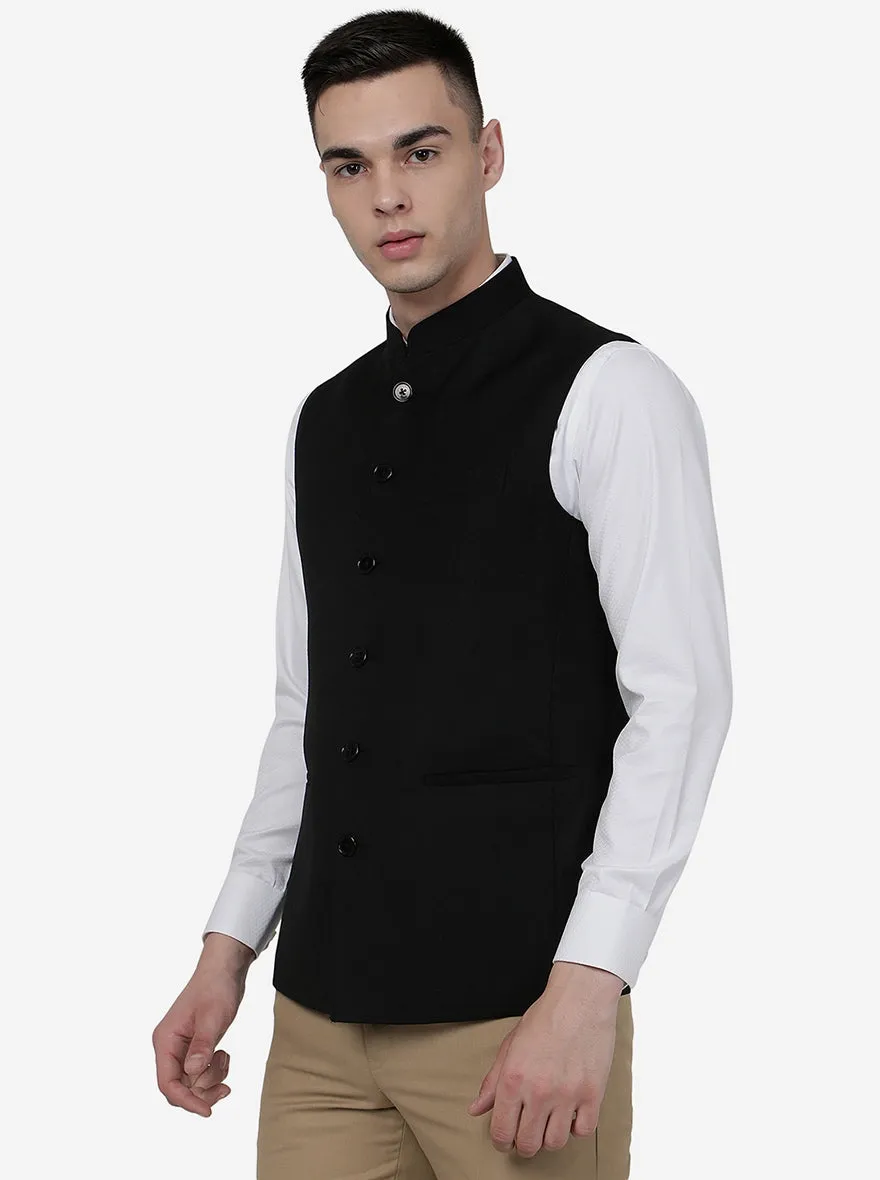 Black Solid Regular Fit Modi Jacket | JadeBlue