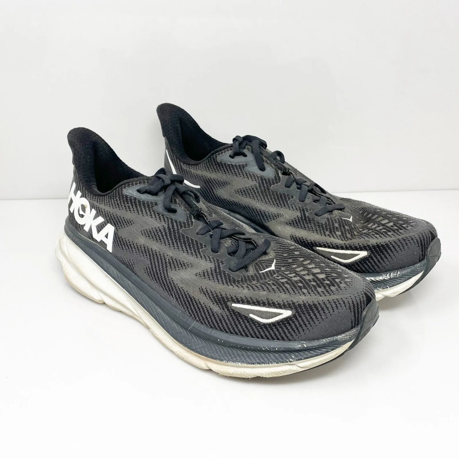 Hoka One One Mens Clifton 9 1132210 BWHT Black Running Shoes Sneakers Size 11 2E