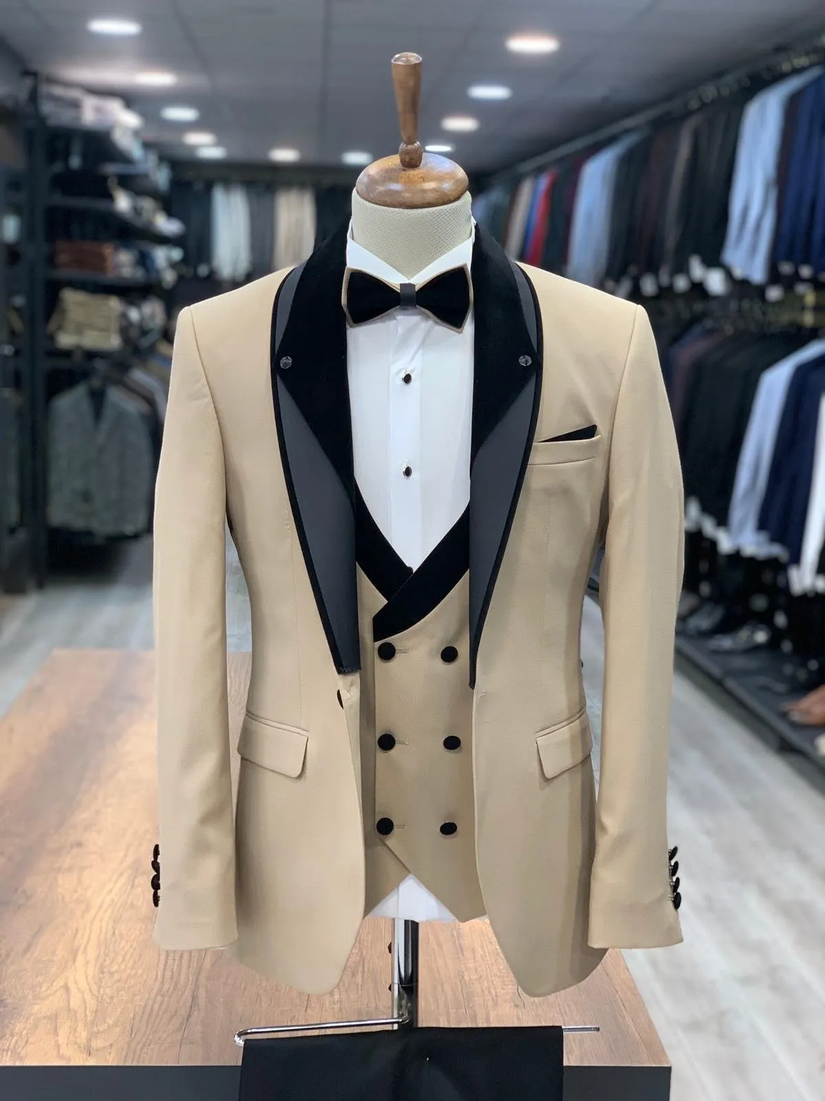 Serra Royal Gold Slim Fit Tuxedo