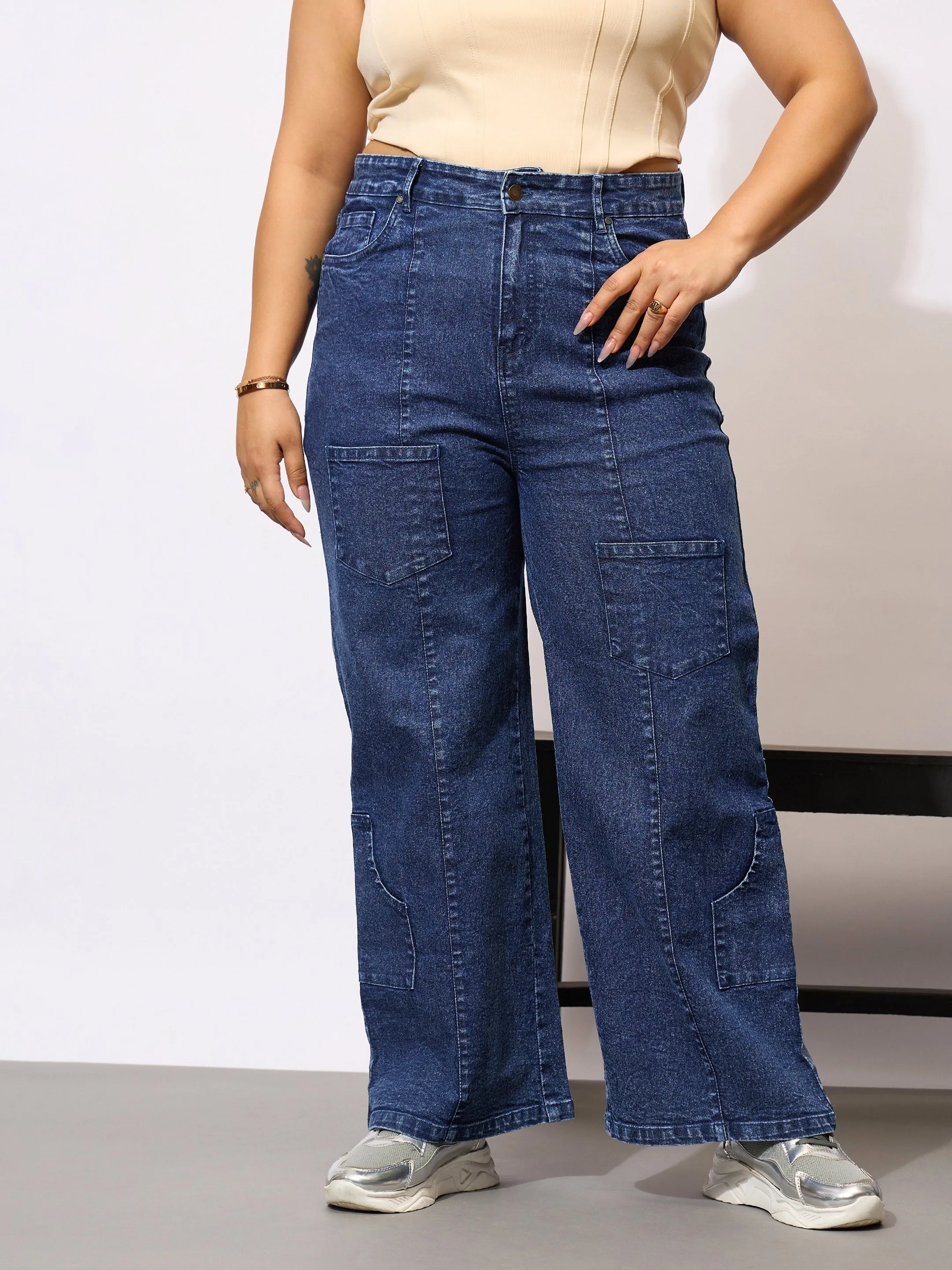 Women Blue Acid Wash Hem Pocket Straight Jeans